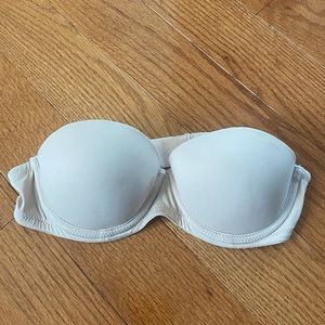 Victoria’s Secret PINK Wear Everywhere Strapless Push-up Bra